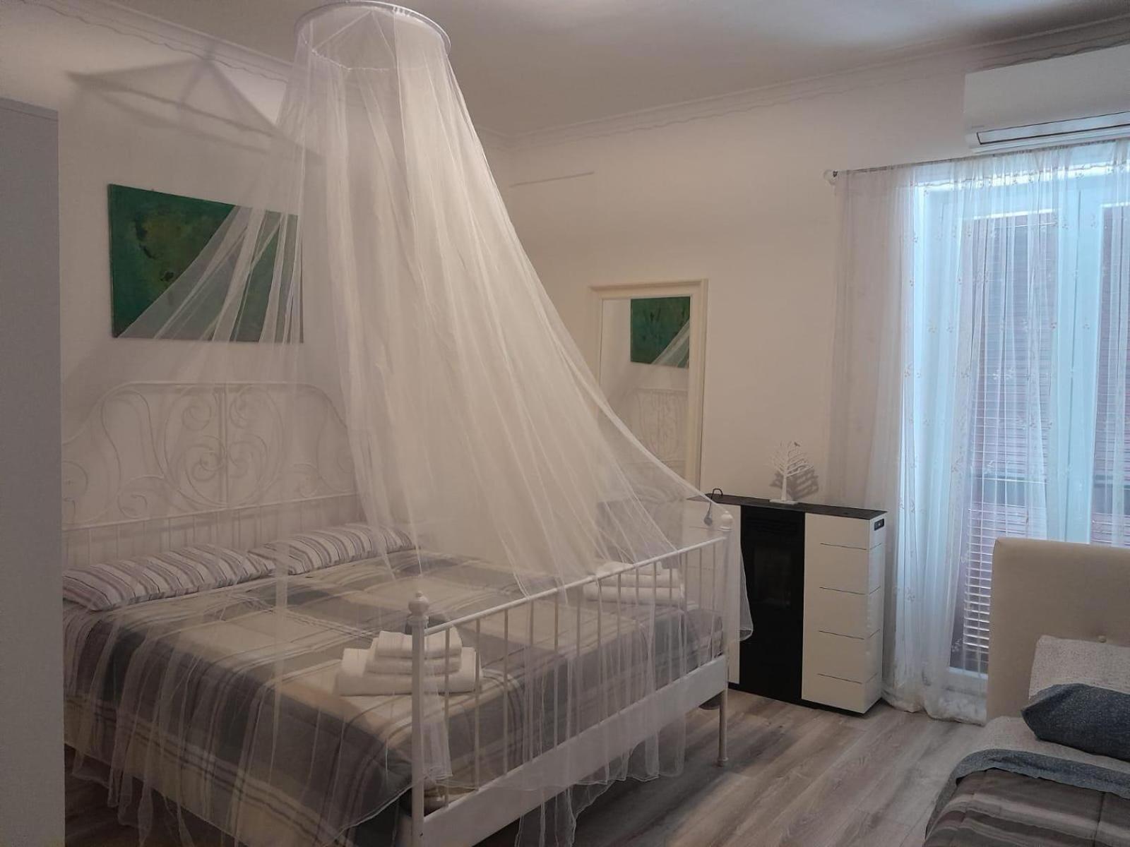Panoramic Apartment Наполи Екстериор снимка